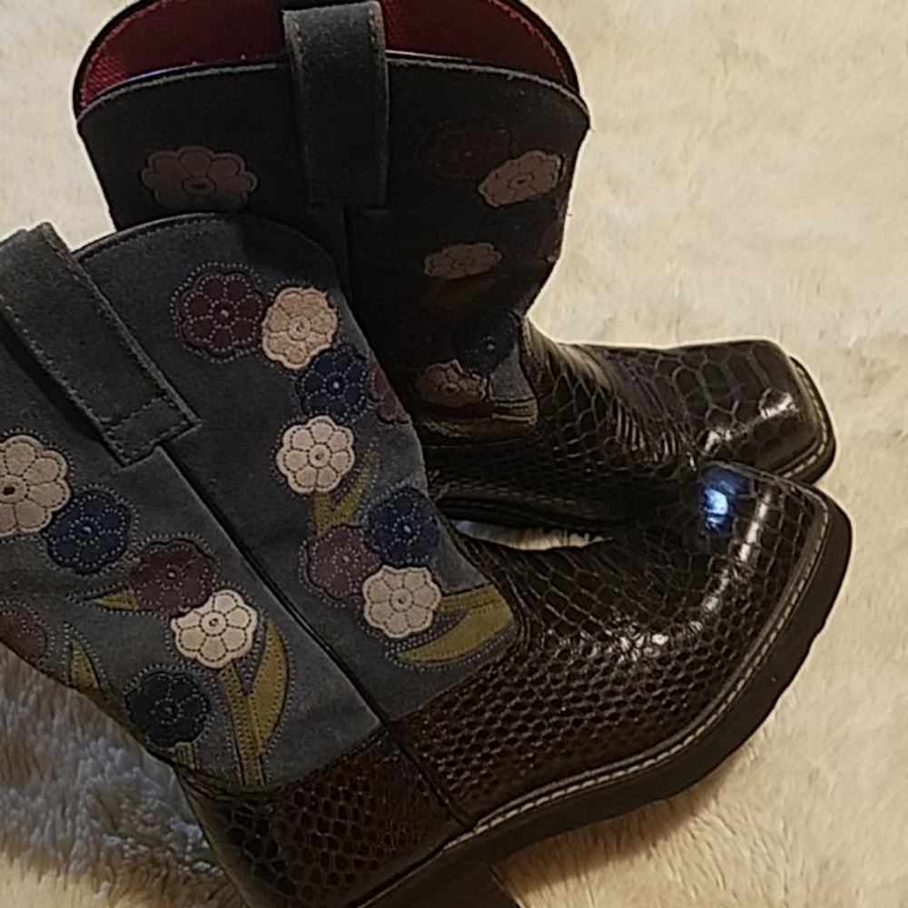 Ariat floral boots